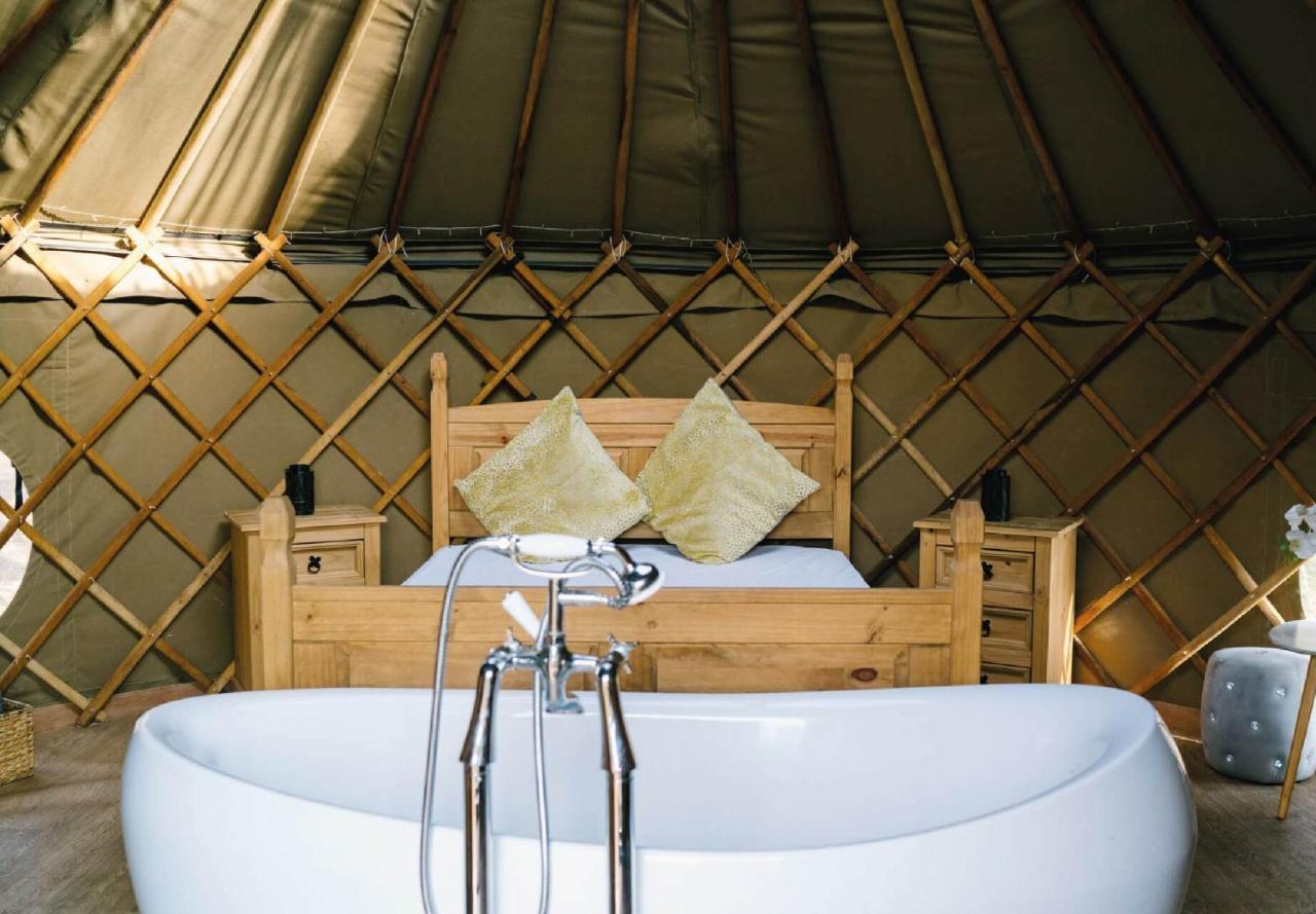 Camp Katur Glamping Hotel Carthorpe Exterior foto